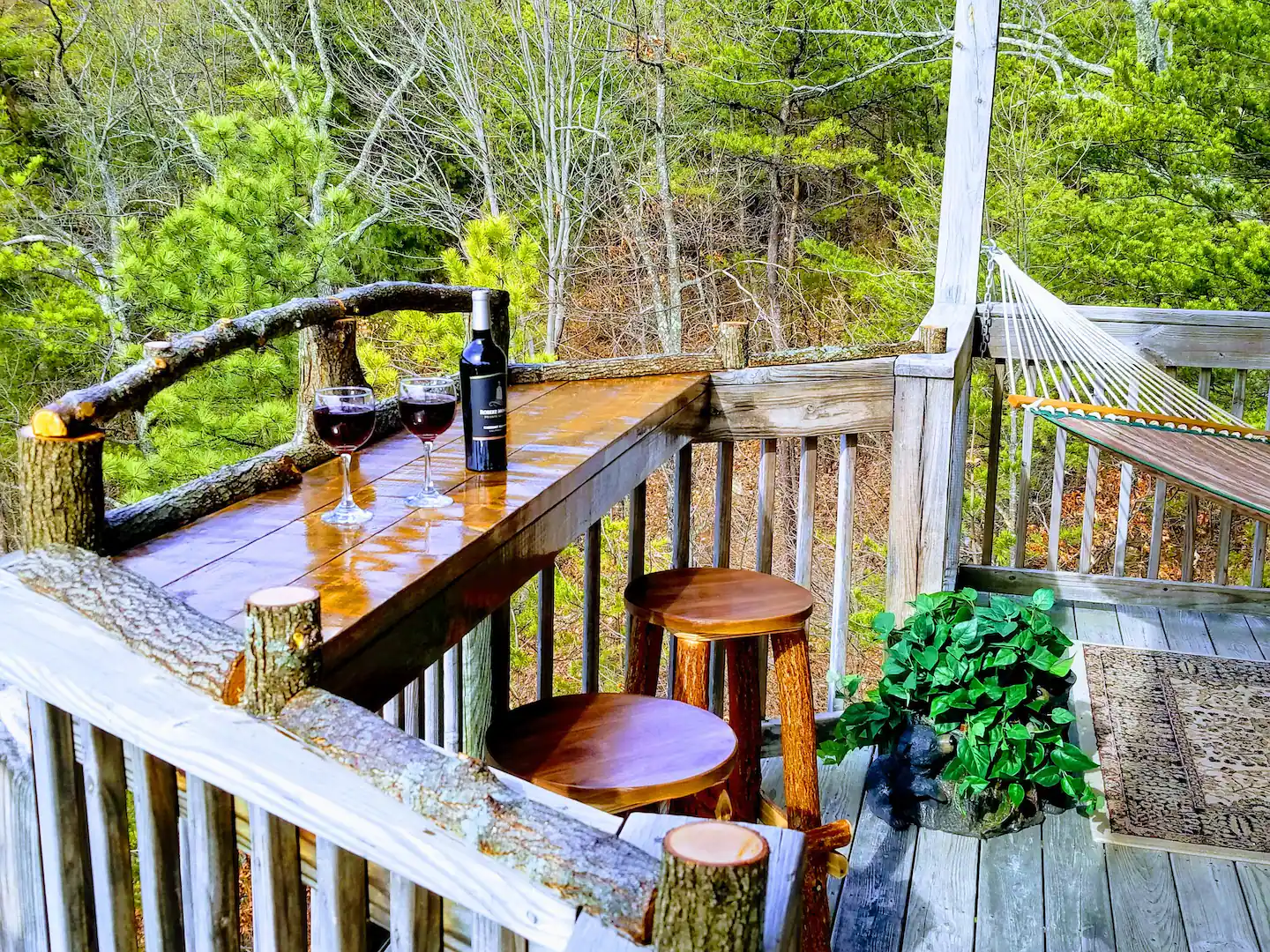 A romantic touch in the upper deck.