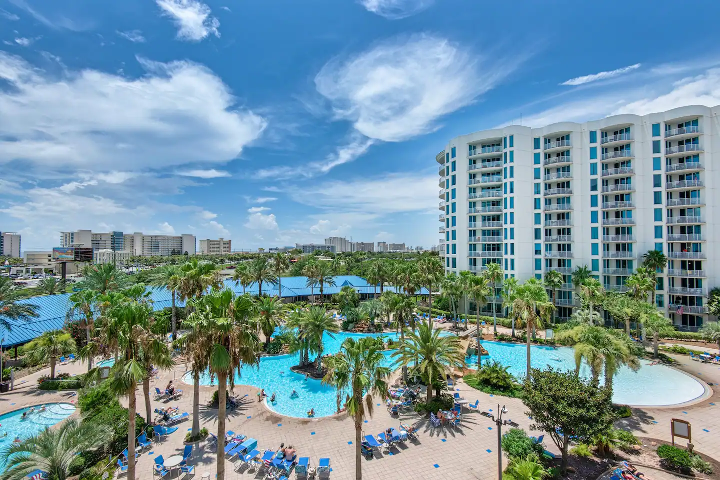 11,000 square foot, 259,000-gallon zero entry pool